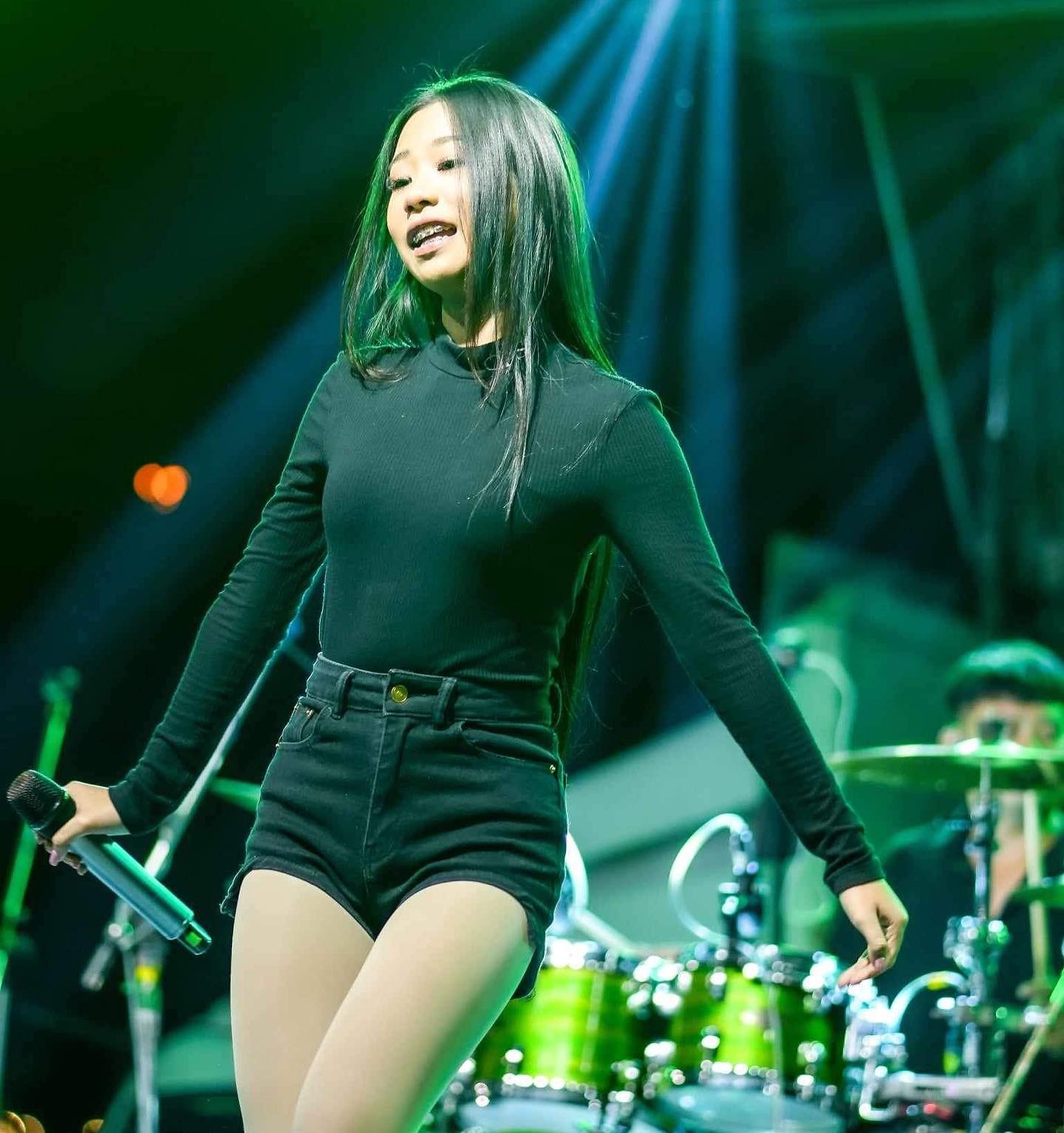 Nina Hithongkam (47)