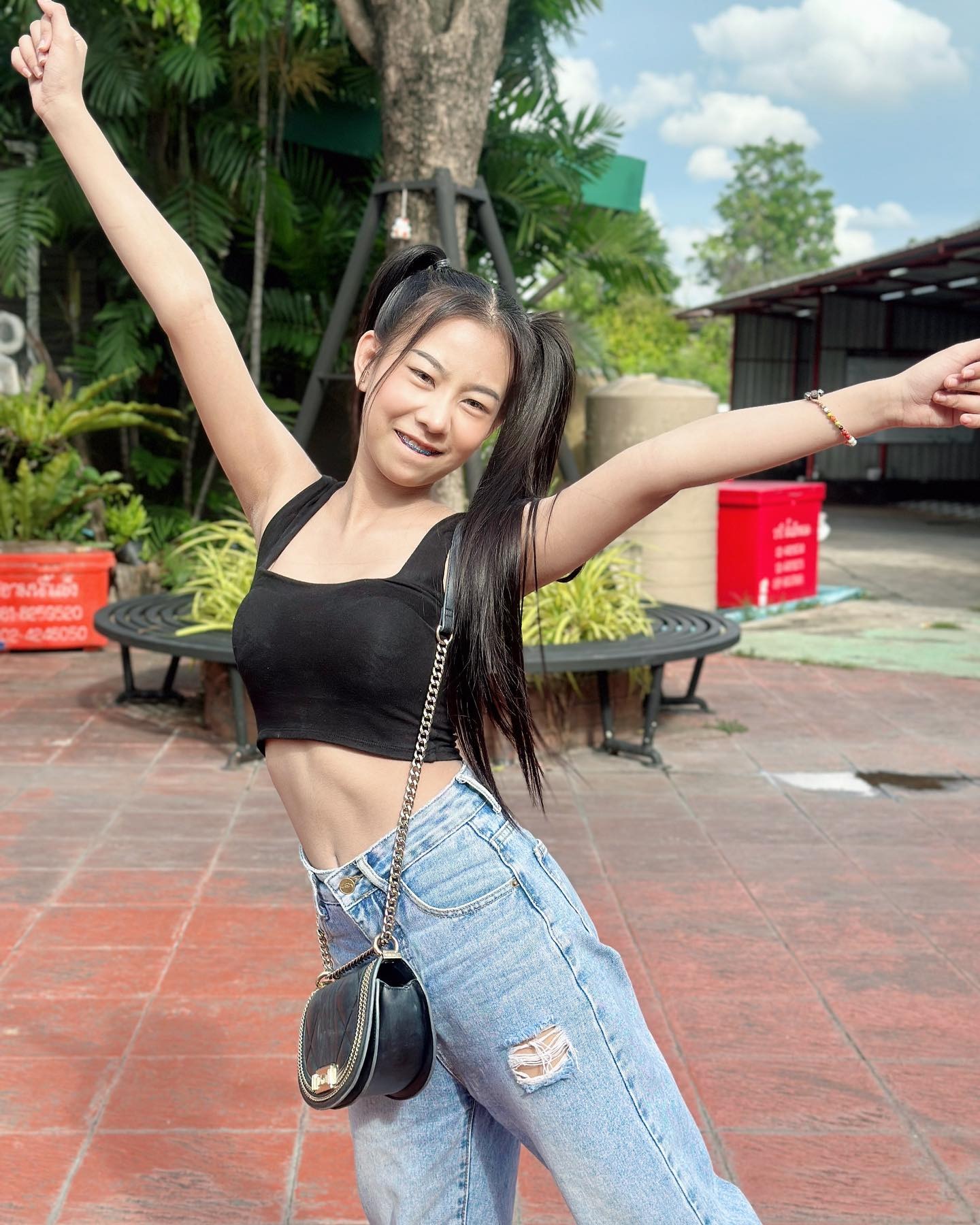 Nina Hithongkam (80)