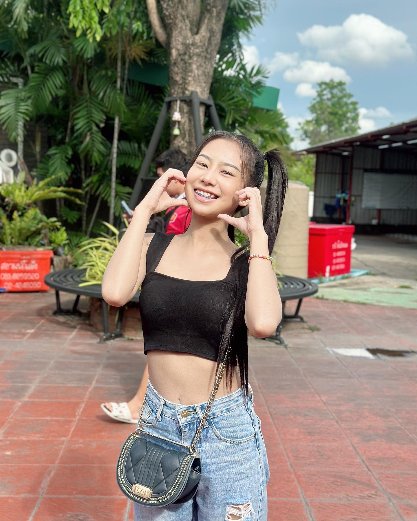 Nina Hithongkam (82)